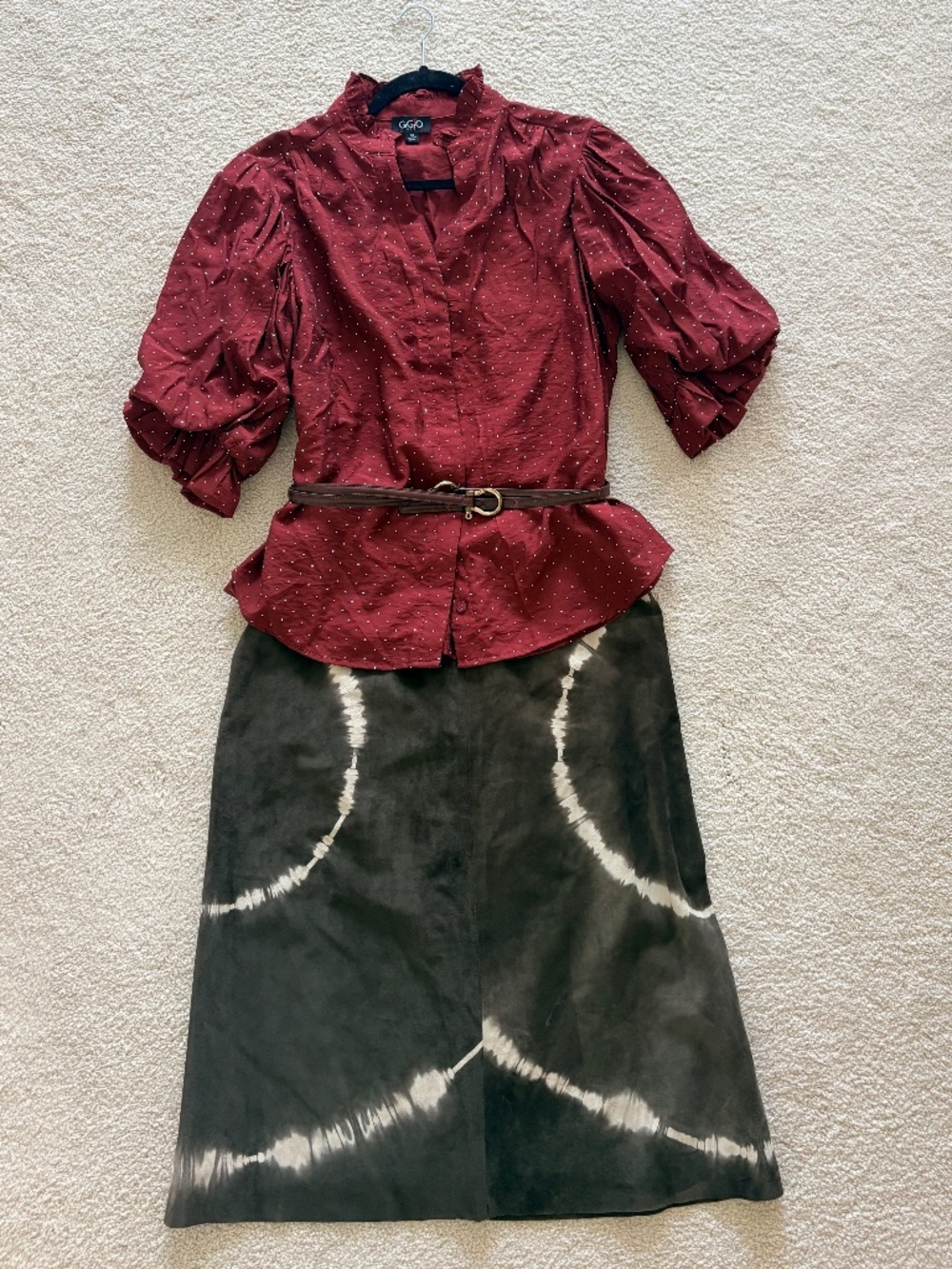 GiGio Blouse, Size M, Maroon, Sparkle - Picture 4 of 7